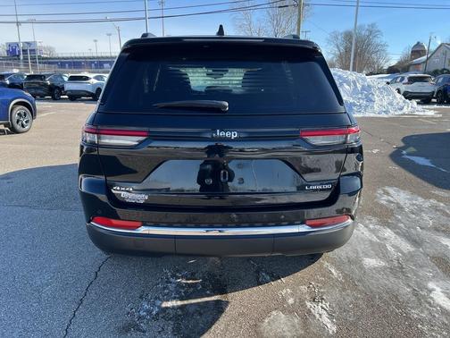 2023 Jeep Grand Cherokee Laredo
