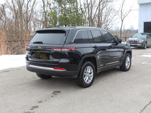 2023 Jeep Grand Cherokee Laredo