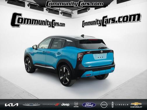 2025 Nissan Kicks SR