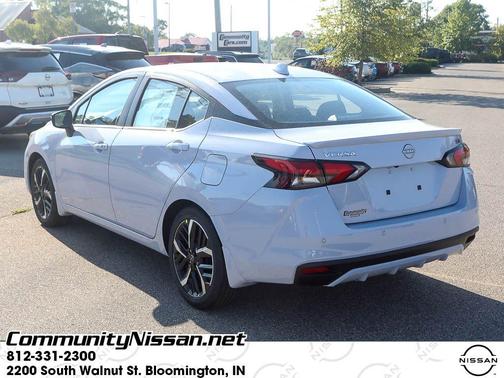 2025 Nissan Versa 1.6 SR