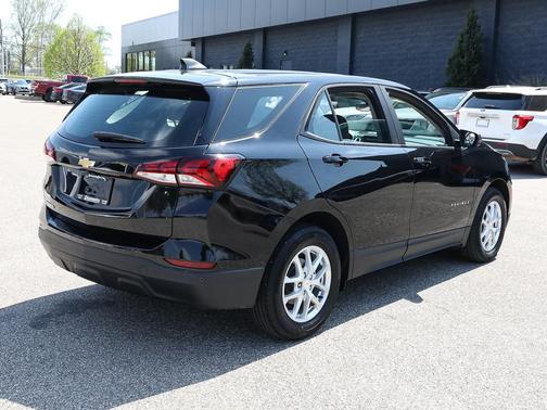 2023 Chevrolet Equinox LS