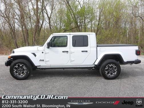 2025 Jeep Gladiator Sport