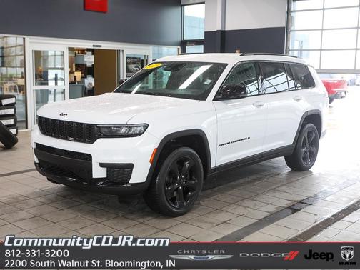 2023 Jeep Grand Cherokee L Laredo