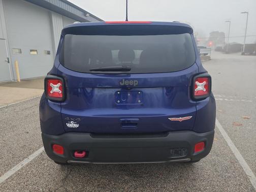 2021 Jeep Renegade Trailhawk