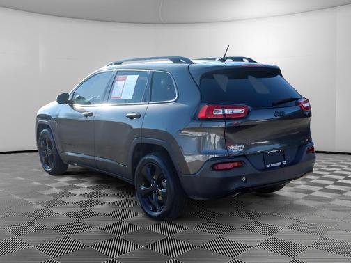 2017 Jeep Cherokee Altitude