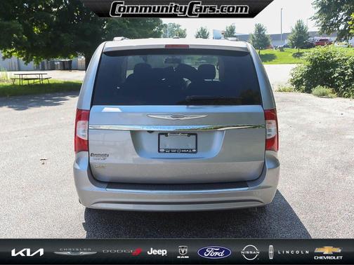 2015 Chrysler Town & Country Touring