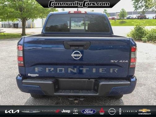 2022 Nissan Frontier SV