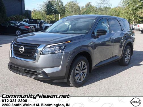 2025 Nissan Pathfinder S