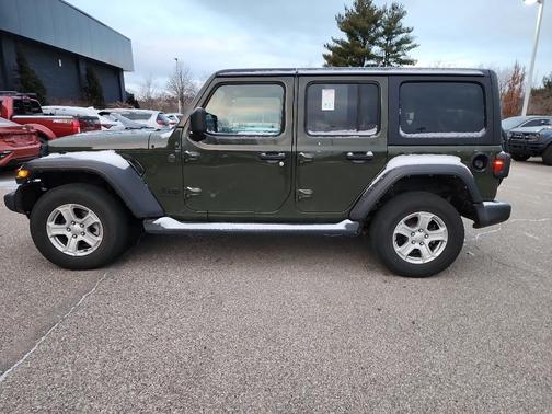 2022 Jeep Wrangler Unlimited Sport