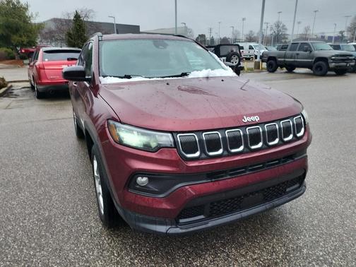2022 Jeep Compass Latitude Lux