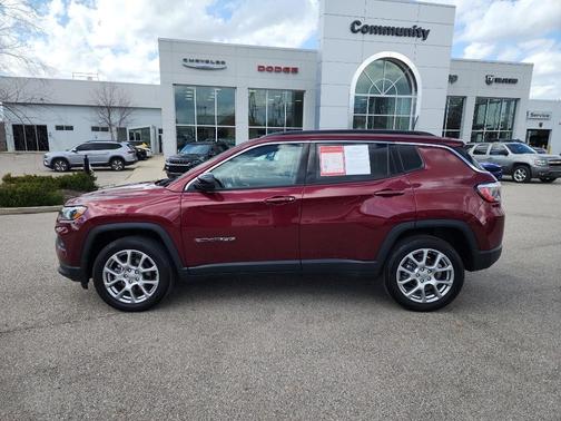 2022 Jeep Compass Latitude Lux