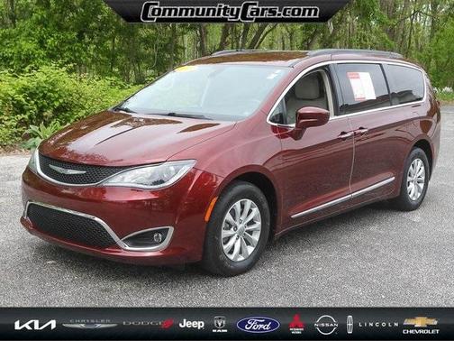 2017 Chrysler Pacifica Touring-L