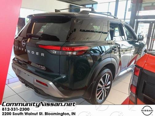 2025 Nissan Pathfinder Platinum