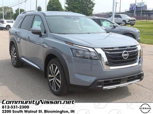 2025 Nissan Pathfinder Platinum
