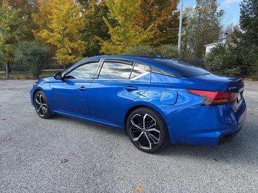 2025 Nissan Altima SR