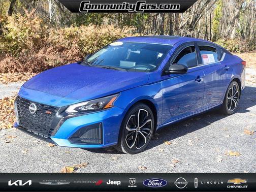 2025 Nissan Altima SR