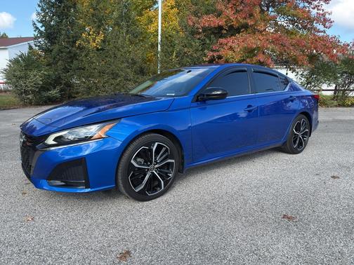 2025 Nissan Altima SR