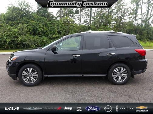 2020 Nissan Pathfinder SL