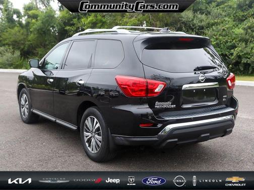 2020 Nissan Pathfinder SL