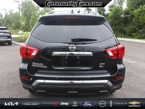2020 Nissan Pathfinder SL