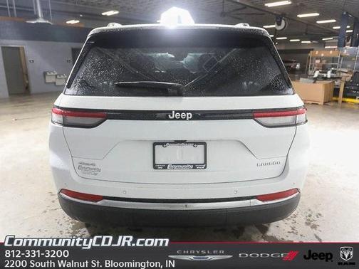 2025 Jeep Grand Cherokee Laredo