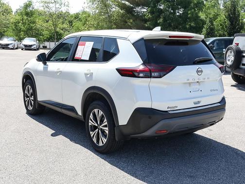 White 2023 Nissan Rogue SV