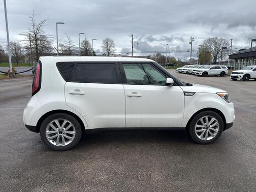 Clear White 2018 Kia Soul +