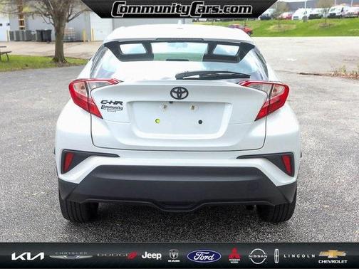 2022 Toyota C-HR XLE