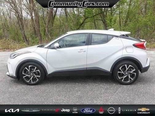 2022 Toyota C-HR XLE