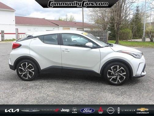 2022 Toyota C-HR XLE