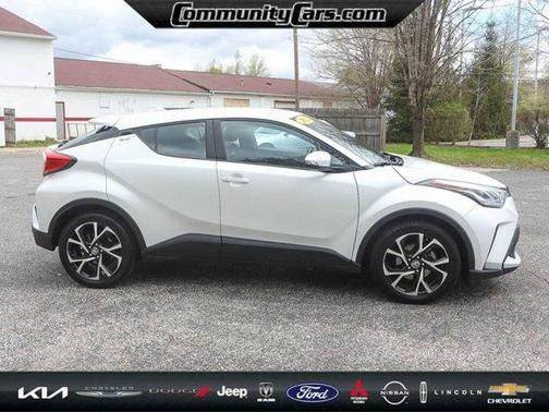 2022 Toyota C-HR XLE