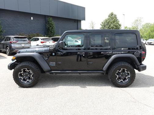Black Clearcoat 2022 Jeep Wrangler Unlimited 4xe Rubicon