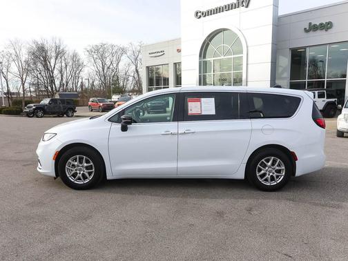 2024 Chrysler Pacifica Touring-L