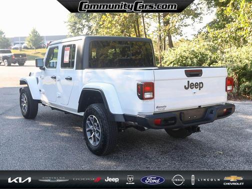 2024 Jeep Gladiator Sport