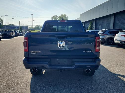 Patriot Blue Pearlcoat 2022 RAM 1500 Big Horn