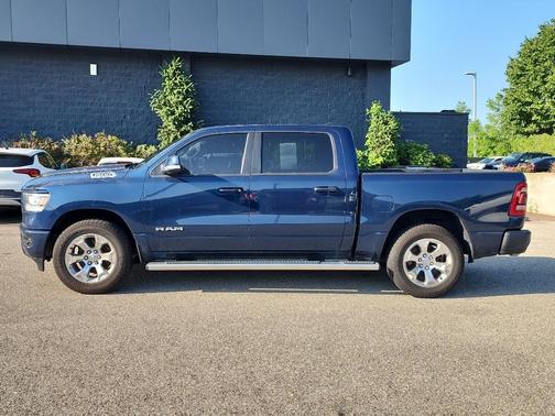 Patriot Blue Pearlcoat 2022 RAM 1500 Big Horn