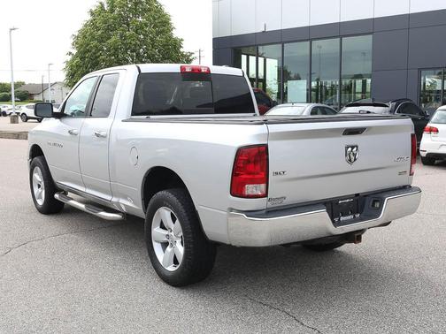 Bright Silver Clearcoat Metallic 2012 RAM 1500 SLT