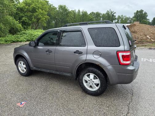 Sterling Gray Metallic 2011 Ford Escape XLT