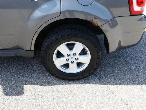 Sterling Gray Metallic 2011 Ford Escape XLT
