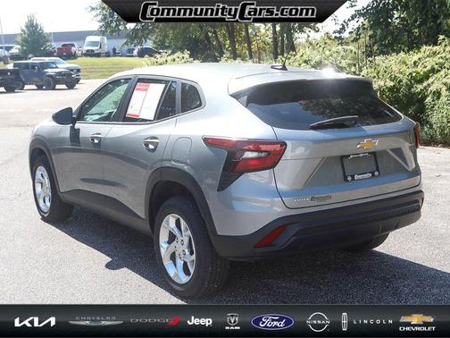 2024 Chevrolet Trax LS