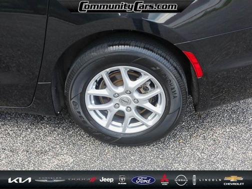 2023 Chrysler Pacifica Touring-L