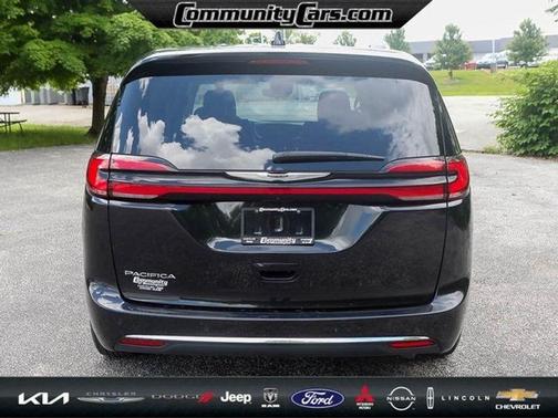 2023 Chrysler Pacifica Touring-L
