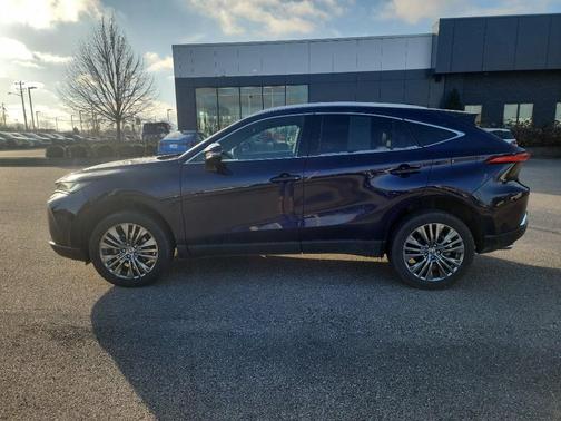 2023 Toyota Venza XLE