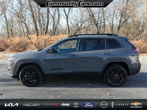 2023 Jeep Cherokee Altitude Lux