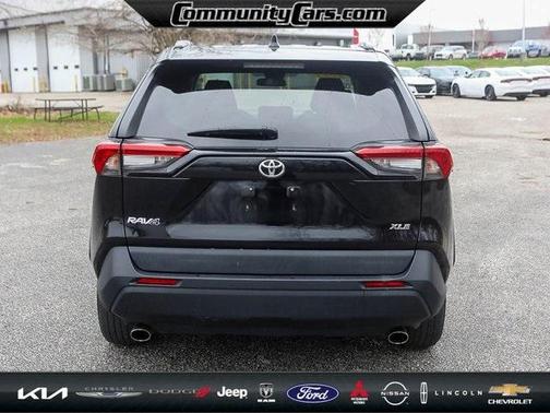2021 Toyota RAV4 XLE