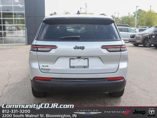 2025 Jeep Grand Cherokee L Laredo