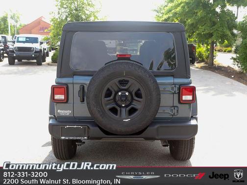 2025 Jeep Wrangler Sport
