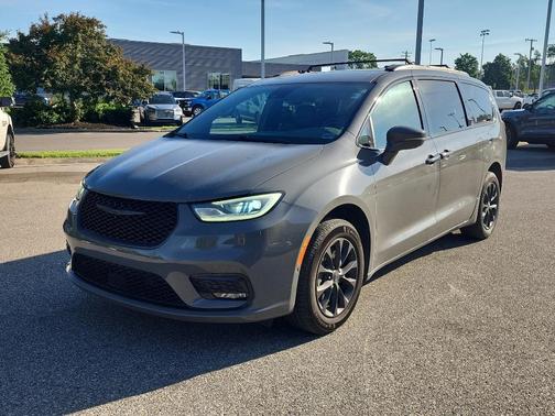 Ceramic Gray Clearcoat 2021 Chrysler Pacifica Touring-L