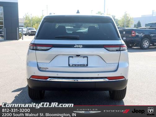 2025 Jeep Grand Cherokee Laredo X