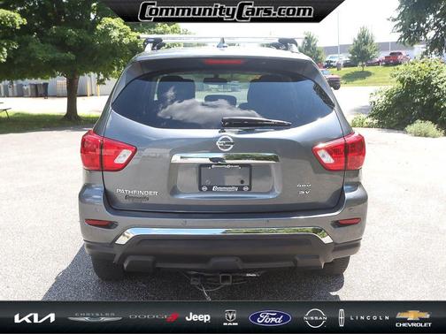 2019 Nissan Pathfinder SV